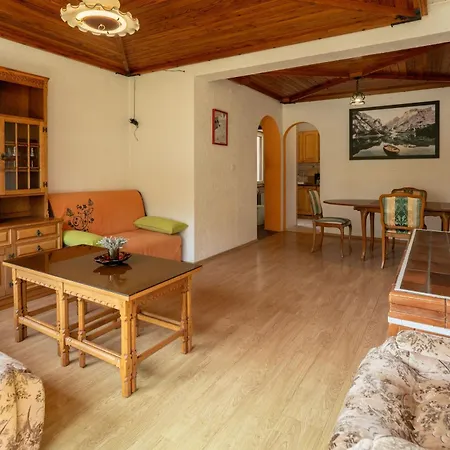 Apartmaji Loreta Апартаменты Мост-на-Соки