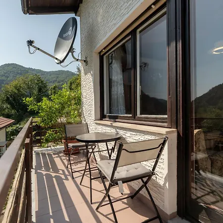 Apartmaji Loreta Apartament Most na Soči