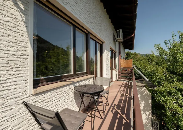 Apartmaji Loreta * Most na Soči